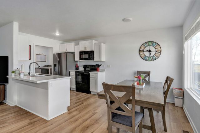 1255 W Penny Lane, Republic, MO 65738