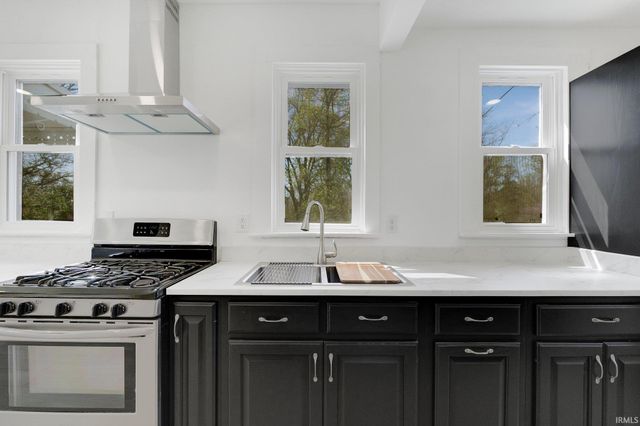 4521 Covington Road, Fort Wayne, IN 46804