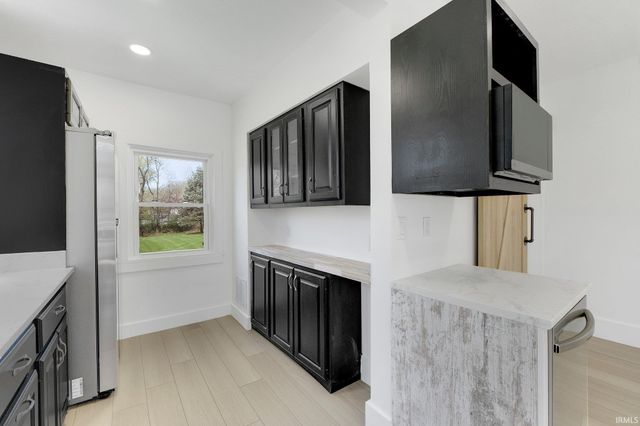 4521 Covington Road, Fort Wayne, IN 46804