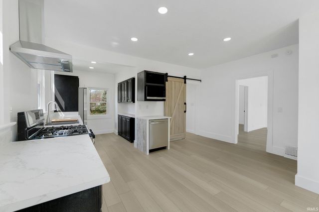 4521 Covington Road, Fort Wayne, IN 46804