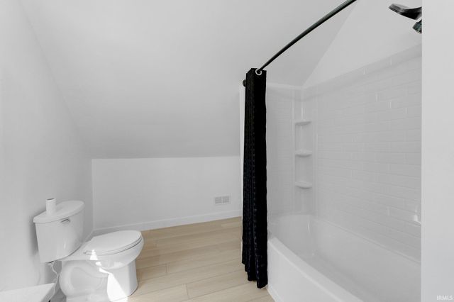 4521 Covington Road, Fort Wayne, IN 46804