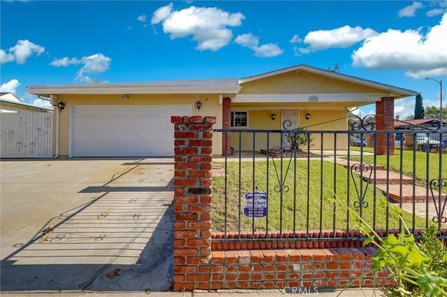 10532 Eton, Chatsworth, CA 91311