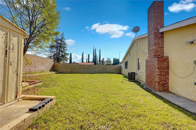 10532 Eton, Chatsworth, CA 91311