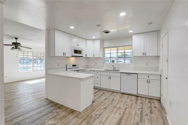 10532 Eton, Chatsworth, CA 91311