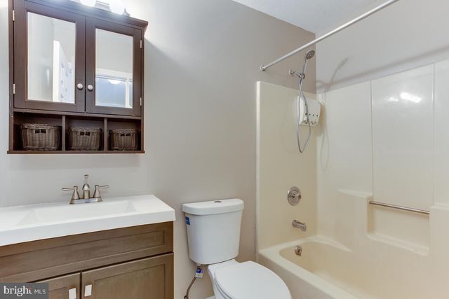 12725 HILLMEADE STATION DR E, Bowie, MD 20720