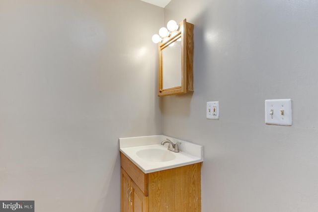 12725 HILLMEADE STATION DR E, Bowie, MD 20720