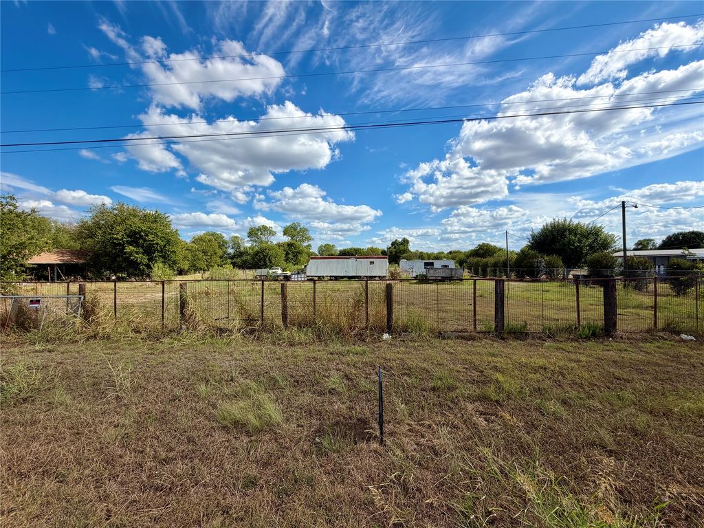8932 Dons Court, Alvarado, TX 76009 — photo 4