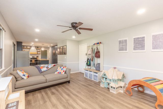 1675 Laurel Creek Drive 1675 Laurel Creek Drive, Troy, OH 45373