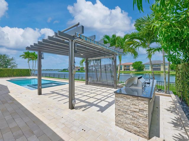 8965 Watercrest Circle E, Parkland, FL 33076