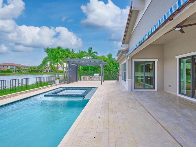 8965 Watercrest Circle E, Parkland, FL 33076
