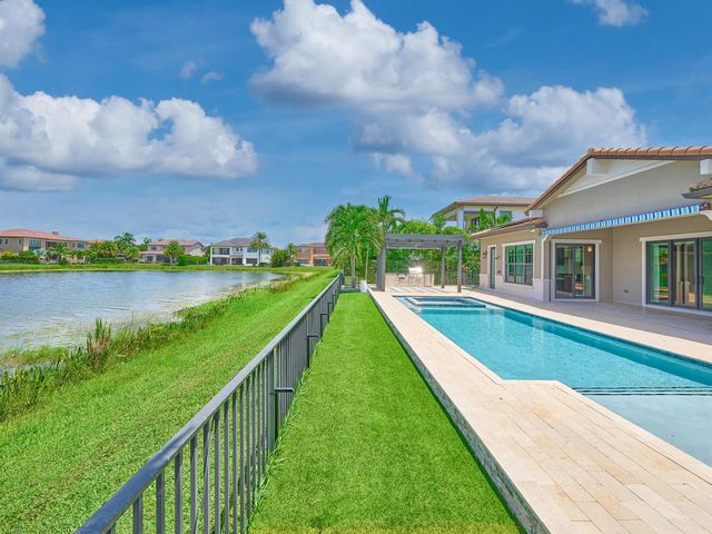 8965 Watercrest Circle E, Parkland, FL 33076