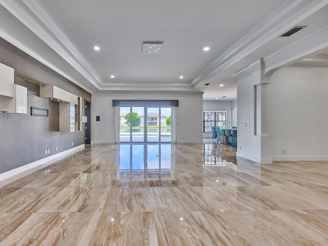8965 Watercrest Circle E, Parkland, FL 33076