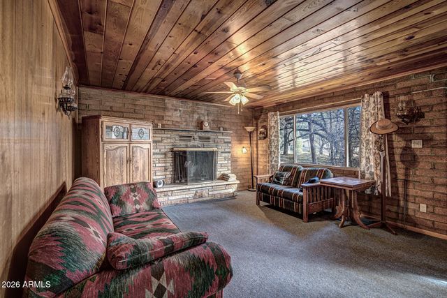 6413 W Barton Drive, Pine, AZ 85544