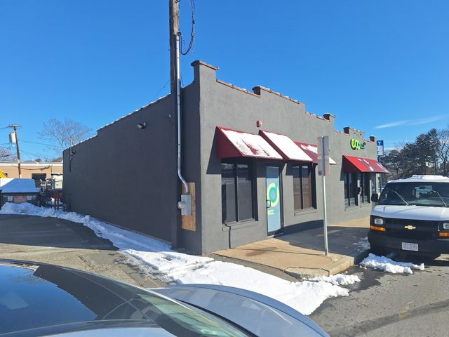 24 Adams St, Chelsea, MA 02150