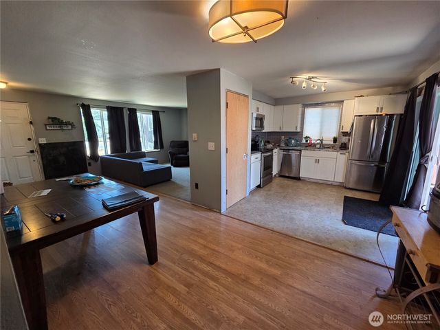 412 McKenzie Avenue SW, Yelm, WA 98597