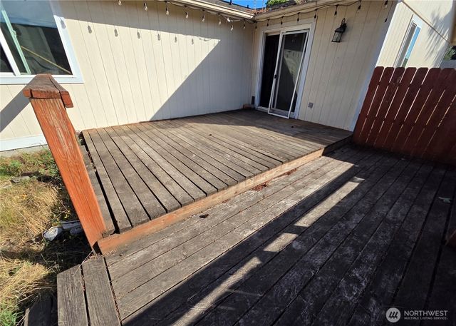 412 McKenzie Avenue SW, Yelm, WA 98597