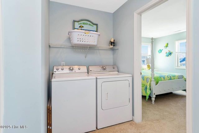 7121 Ocean Drive West, Emerald Isle, NC 28594