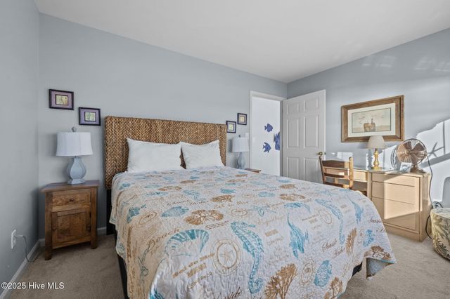 7121 Ocean Drive West, Emerald Isle, NC 28594