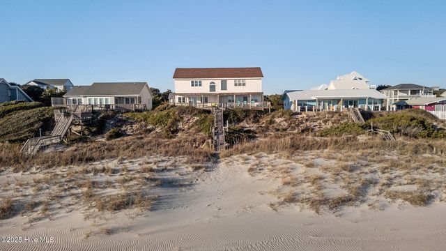 7121 Ocean Drive West, Emerald Isle, NC 28594