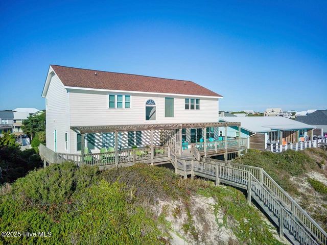7121 Ocean Drive West, Emerald Isle, NC 28594