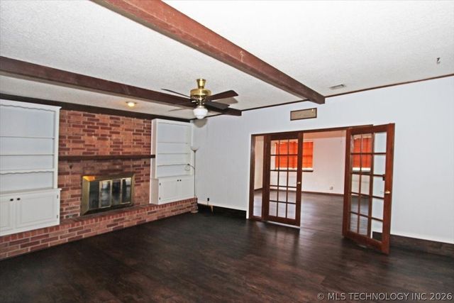 2408 Chapel Hill Court, Bartlesville, OK 74006