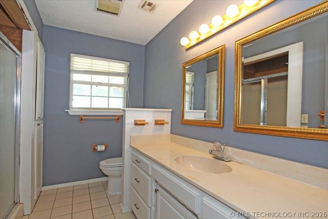 2408 Chapel Hill Court, Bartlesville, OK 74006