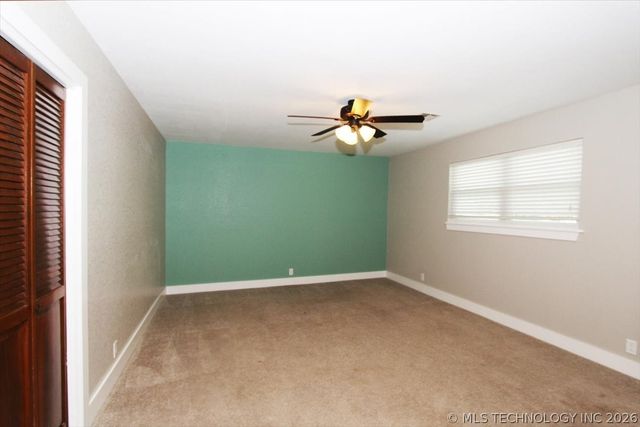 2408 Chapel Hill Court, Bartlesville, OK 74006