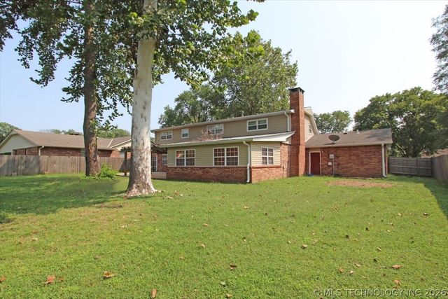 2408 Chapel Hill Court, Bartlesville, OK 74006