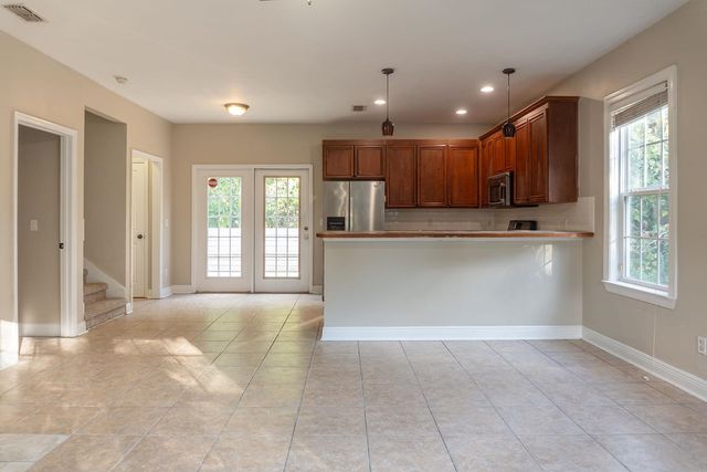 907 Buena Vista Drive, Tallahassee, FL 32304