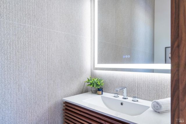 1890 Lawndale Rd, Kenwood, CA 95452