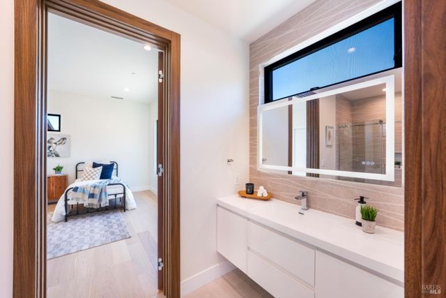 1890 Lawndale Rd, Kenwood, CA 95452