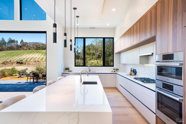 1890 Lawndale Rd, Kenwood, CA 95452