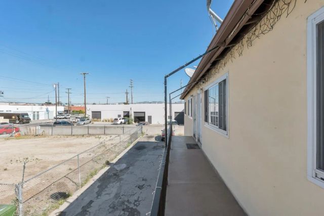11849 Hart St, North Hollywood, CA 91605