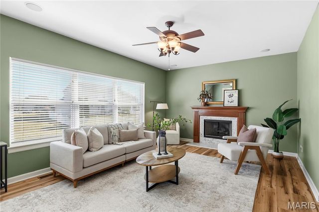 3908 Jost Farm Way, Florissant, MO 63034