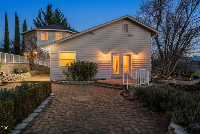 4935 Cherry Lane, Medford, OR 97504