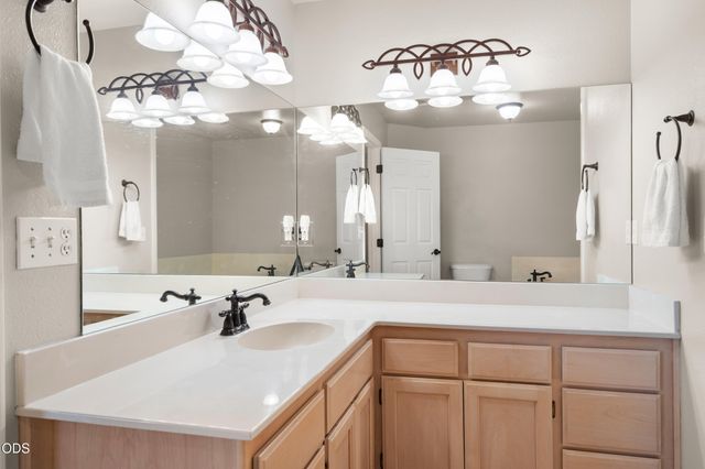 4935 Cherry Lane, Medford, OR 97504