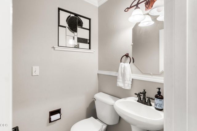 4935 Cherry Lane, Medford, OR 97504