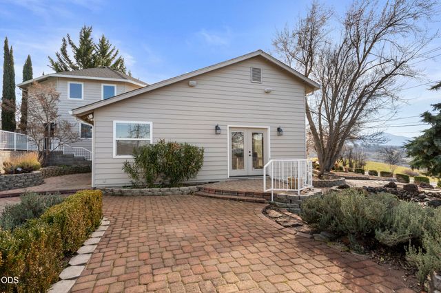 4935 Cherry Lane, Medford, OR 97504