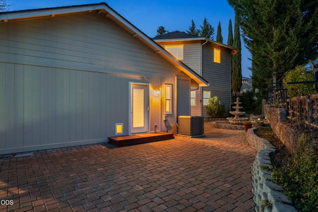 4935 Cherry Lane, Medford, OR 97504