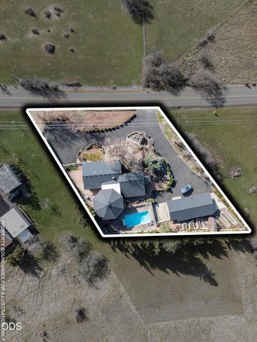 4935 Cherry Lane, Medford, OR 97504