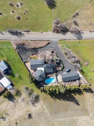 4935 Cherry Lane, Medford, OR 97504