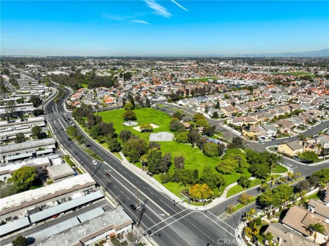 9608 Seville, Cypress, CA 90630