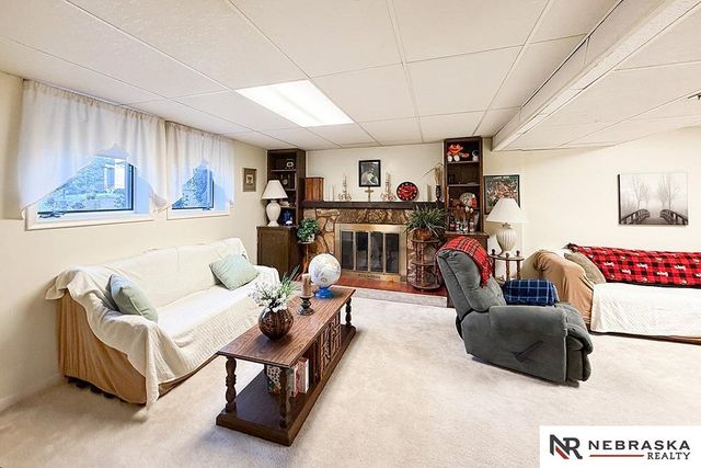 12140 Burdette Circle, Omaha, NE 68164
