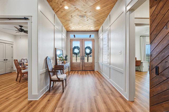 24 Downwind Avenue, Greenbrier, AR 72058