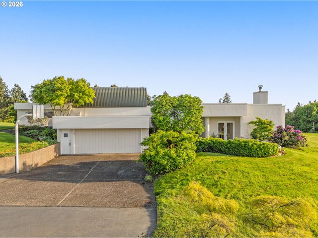 890 ROSEMONT Rd, West Linn, OR 97068