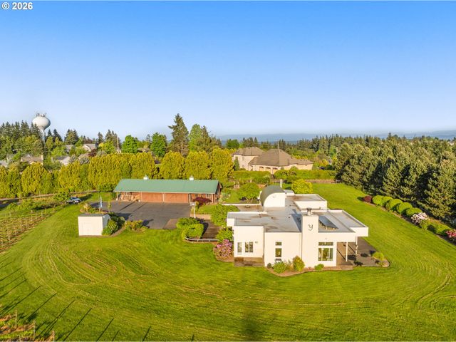 890 ROSEMONT Rd, West Linn, OR 97068