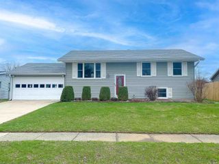 5914 MONONA Drive, Kokomo, IN 46902