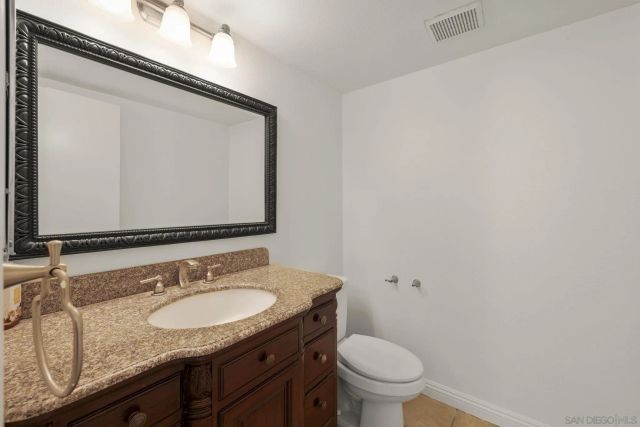 1280 Lancer Gln, Escondido, CA 92029