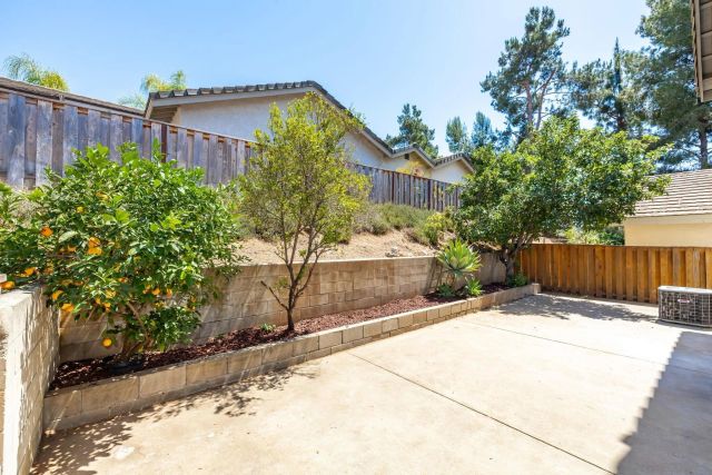 1280 Lancer Gln, Escondido, CA 92029