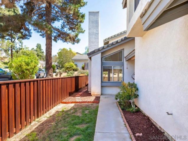 1280 Lancer Gln, Escondido, CA 92029